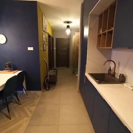 Nowoczesny Przy Manufakturze Z Parkingiem Podziemnym I Klimatyzacja Łódź