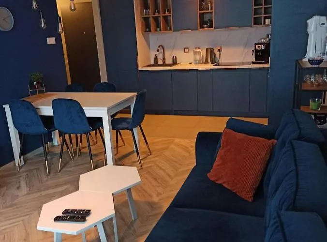 شقة Nowoczesny Przy Manufakturze Z Parkingiem Podziemnym I Klimatyzacja وودج